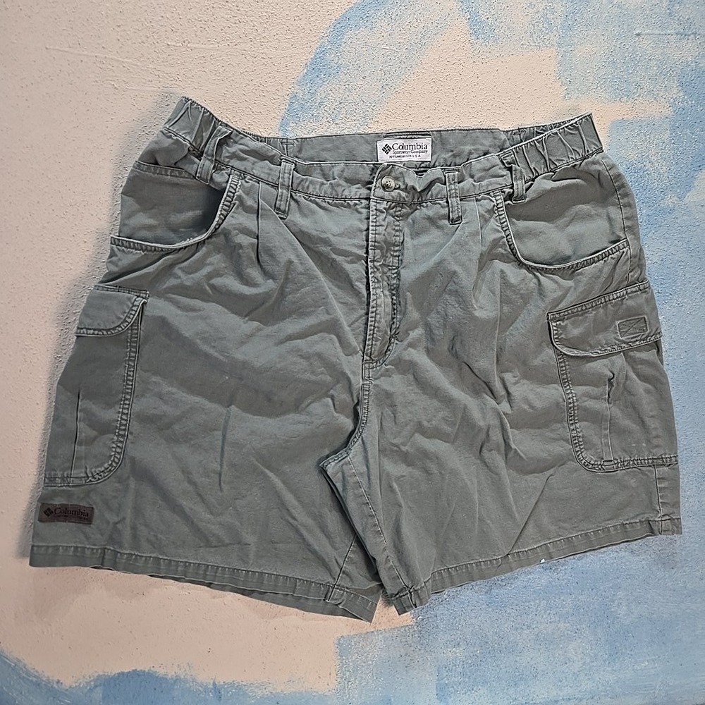VTG Columbia Rad Boxy Dad Shorts Above Knee Mens Sz 35x7" Inseam Y2K Green Cargo